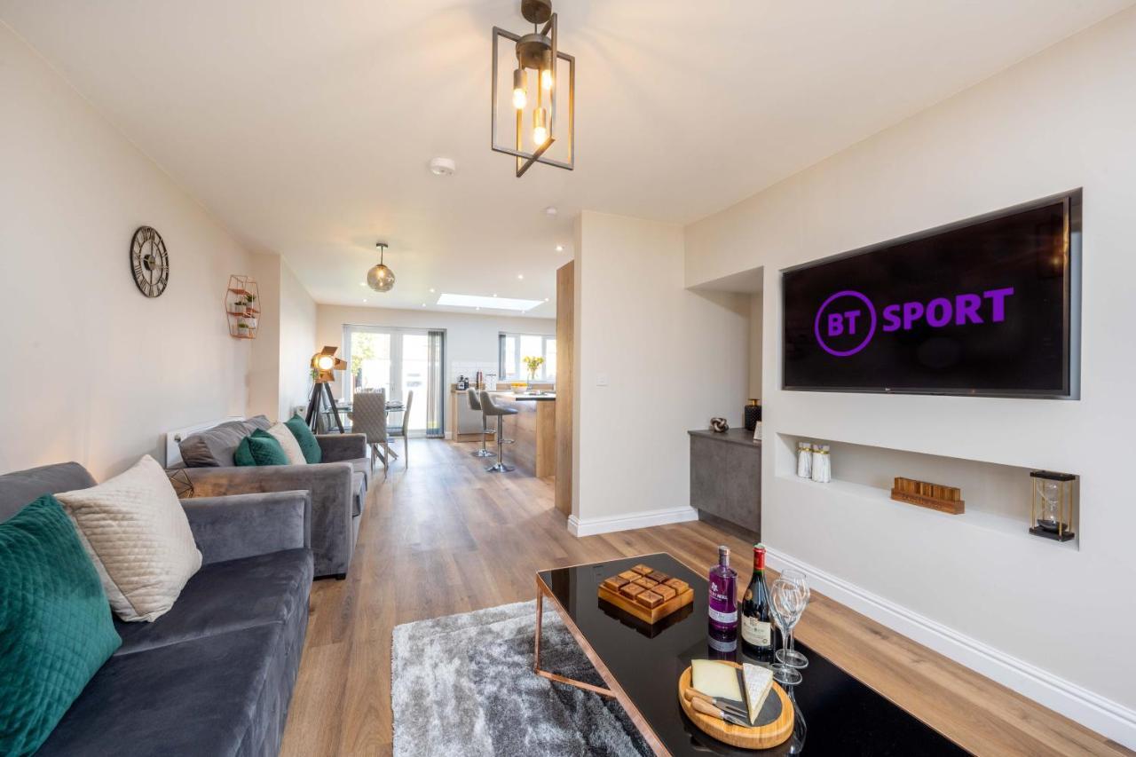 The Oaklands - Luxury Spacious 6-Bed, Near Solihull, Birmingham City, Jlr, Nec, Airport, Resorts World, Hs2 المظهر الخارجي الصورة