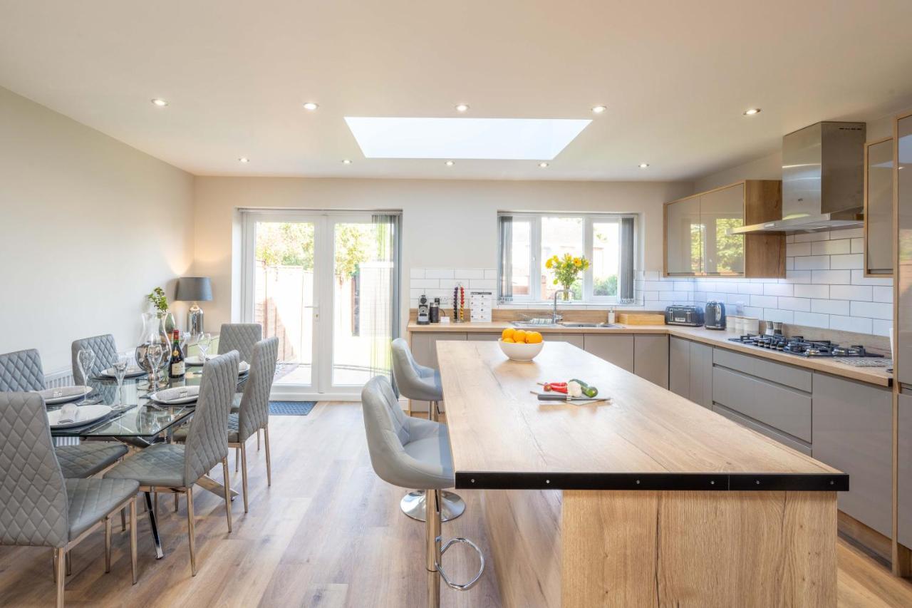 The Oaklands - Luxury Spacious 6-Bed, Near Solihull, Birmingham City, Jlr, Nec, Airport, Resorts World, Hs2 المظهر الخارجي الصورة