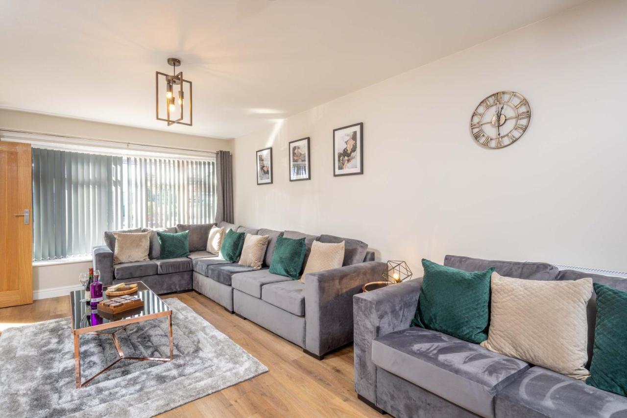 The Oaklands - Luxury Spacious 6-Bed, Near Solihull, Birmingham City, Jlr, Nec, Airport, Resorts World, Hs2 المظهر الخارجي الصورة
