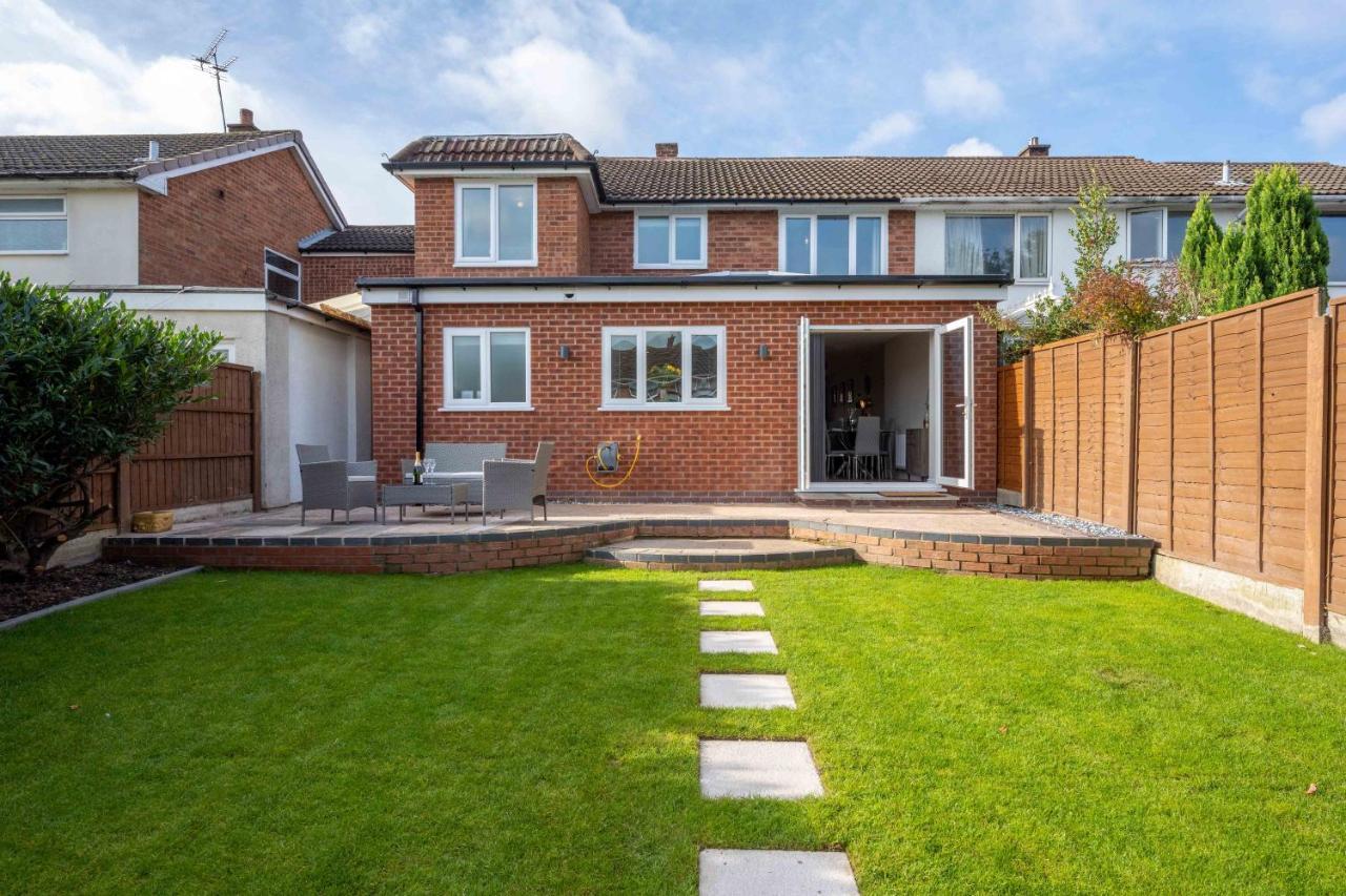 The Oaklands - Luxury Spacious 6-Bed, Near Solihull, Birmingham City, Jlr, Nec, Airport, Resorts World, Hs2 المظهر الخارجي الصورة