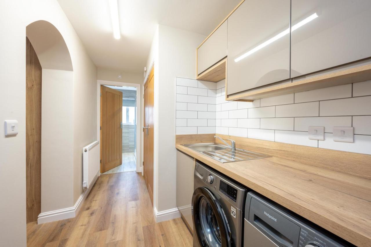 The Oaklands - Luxury Spacious 6-Bed, Near Solihull, Birmingham City, Jlr, Nec, Airport, Resorts World, Hs2 المظهر الخارجي الصورة